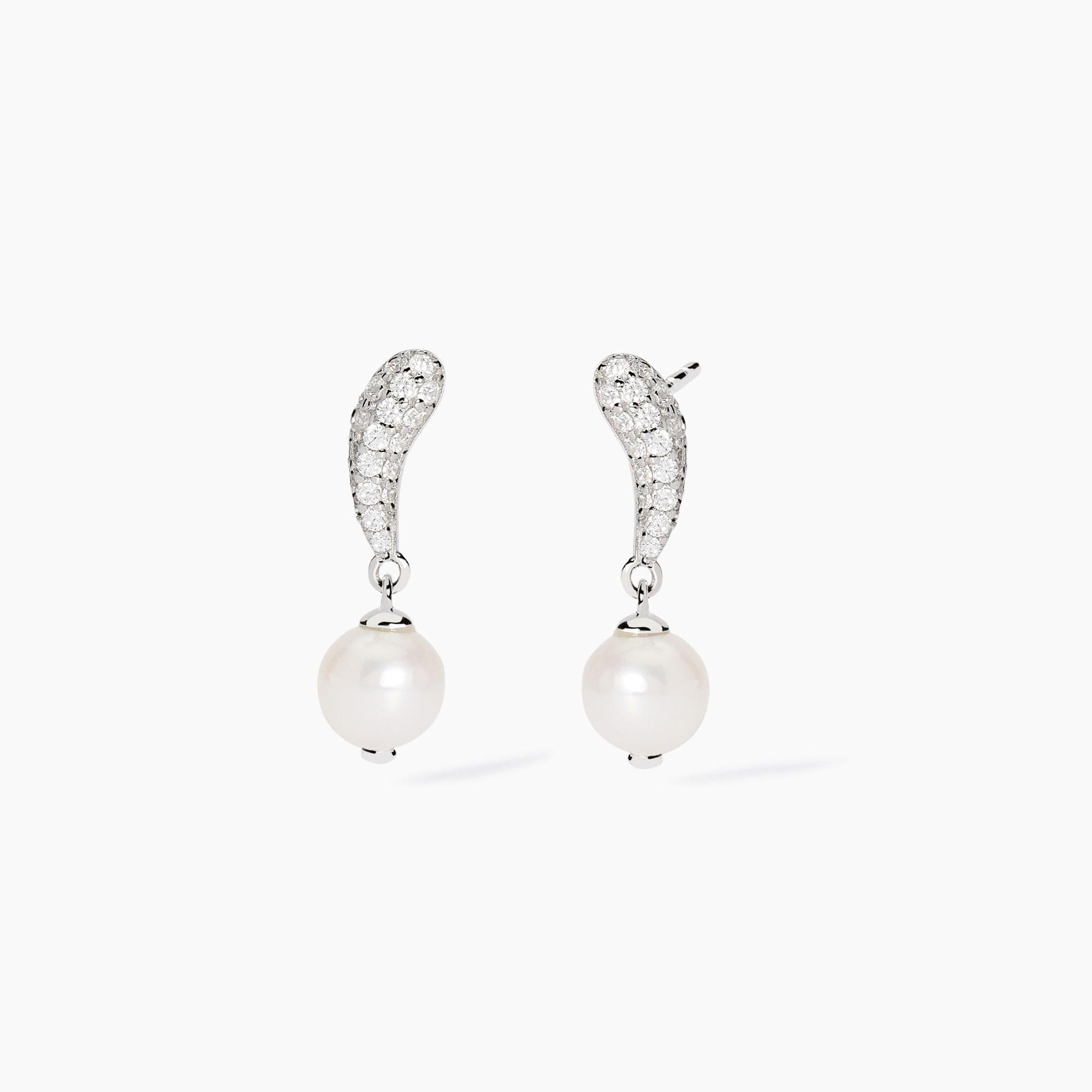 Orecchini Mabina in argento con pavé di zirconi e perle coltivate