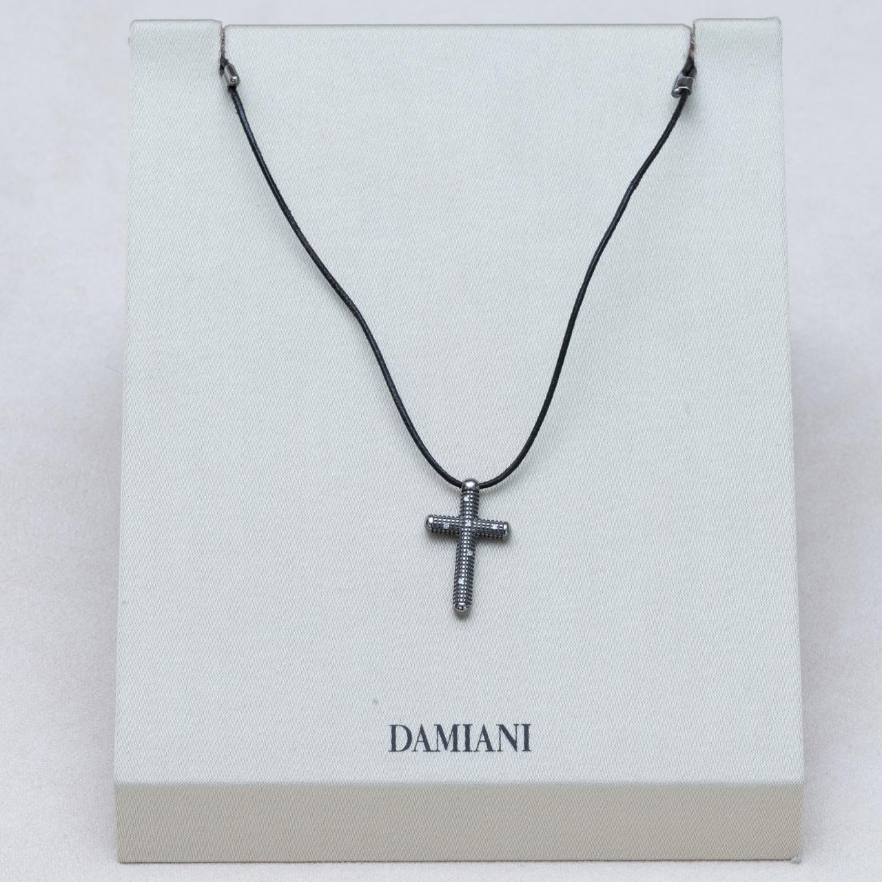 Collana Damiani in oro nero 18K con diamanti
