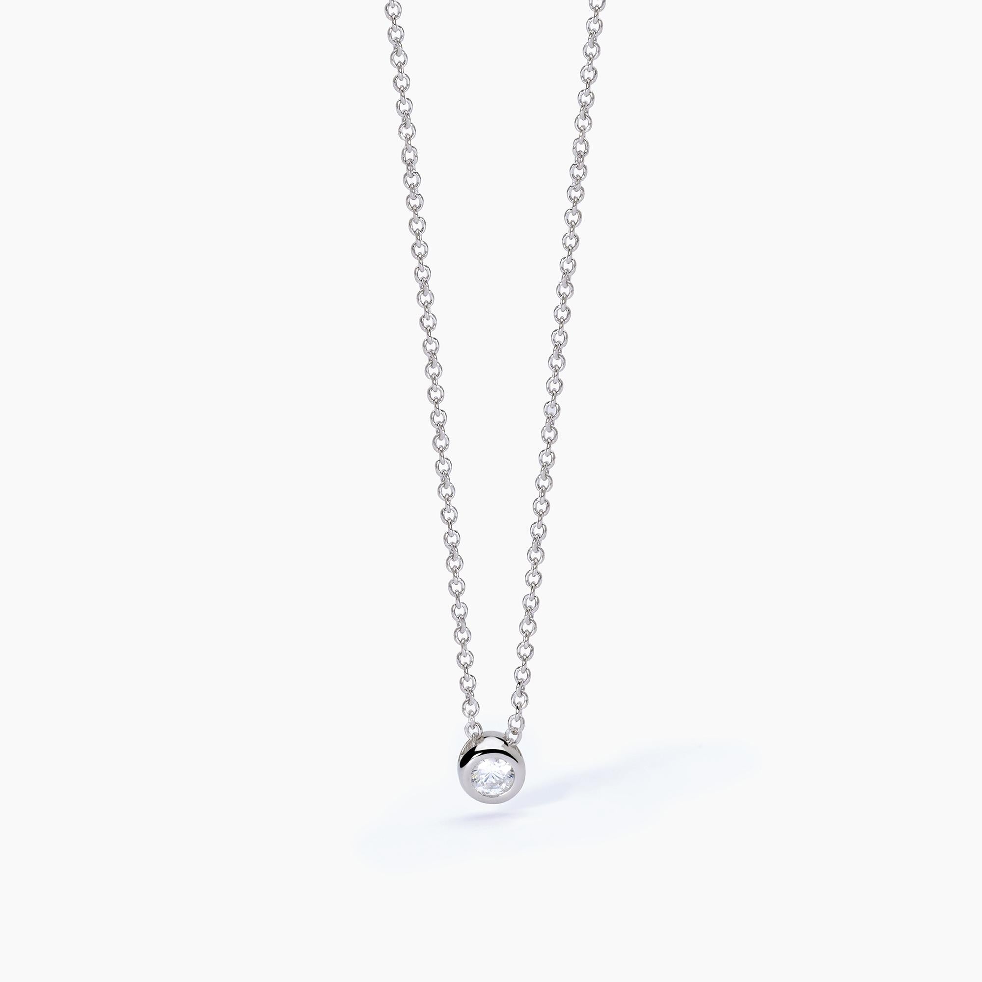 Collana Mabina in argento con zircone punto luce