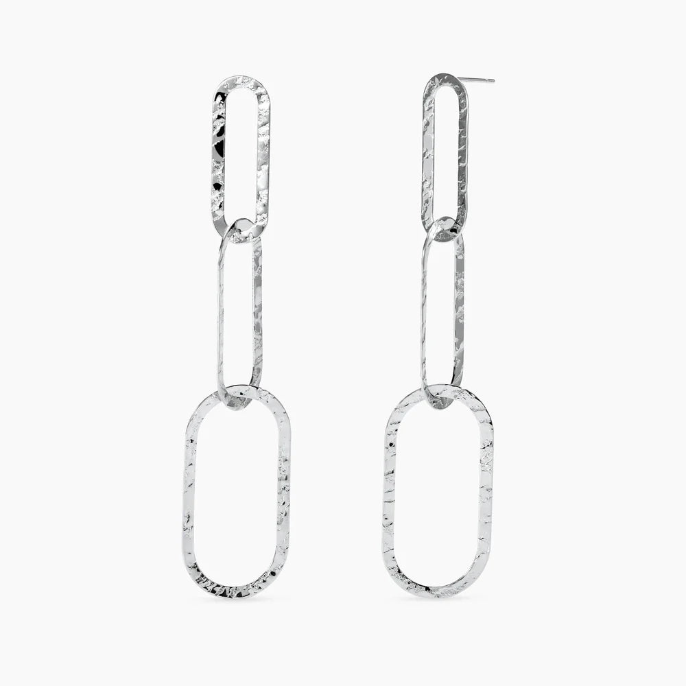 Orecchini Kidult Style pendenti in acciao martellato